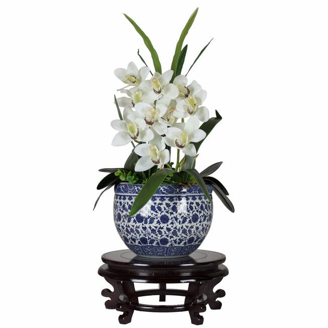 Traditional Style Wooden Vase Stand